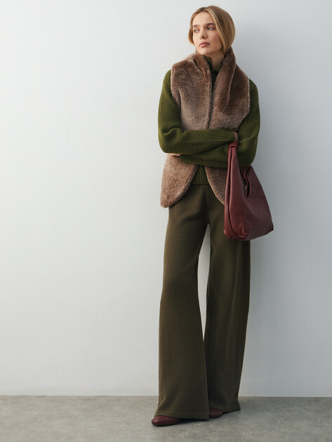 Женские широкие брюки MAISON DAVID, Артикул FL8775, хаки | 4615415. Ракурс 5 Женские широкие брюки MAISON DAVID, Артикул FL8775, хаки | 4615415. Ракурс 5