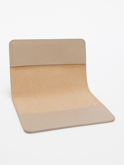 Обложка для паспорта MAISON DAVID, Артикул DAFNA, серо-бежевый | 4621356. Ракурс 3