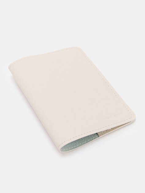 Обложка для паспорта MAISON DAVID, Артикул DAFNA, светло-бежевый | 4621377. Ракурс 3