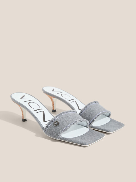 Мюли из денима VICINI SHANGAY 50, Артикул C500003, серый | 4622339. Ракурс 2 Мюли из денима VICINI SHANGAY 50, Артикул C500003, серый | 4622339. Ракурс 2