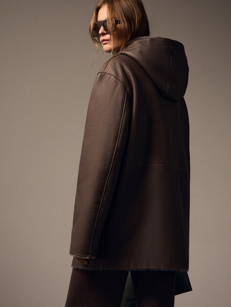 Женская дубленка MAISON DAVID, Артикул RV-W3A-D, серо-коричневый | 4630541. Ракурс 4 Женская дубленка MAISON DAVID, Артикул RV-W3A-D, серо-коричневый | 4630541. Ракурс 4