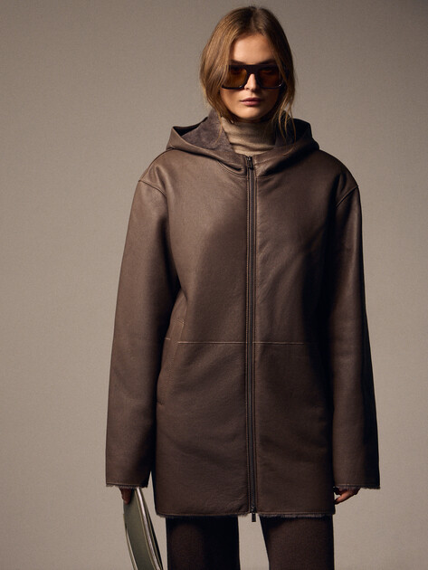 Женская дубленка MAISON DAVID, Артикул RV-W3A-D, серо-коричневый | 4630541. Ракурс 6 Женская дубленка MAISON DAVID, Артикул RV-W3A-D, серо-коричневый | 4630541. Ракурс 6