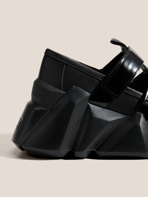Женские кроссовки на танкетке UNITED NUDE Space Kick MJ, Артикул Space Kick MJ, черный | 4642670. Ракурс 3