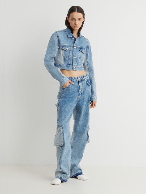 Женские джинсы карго MO5CH1NO JEANS DENIM, Артикул 0314 SS25 MAIN, голубой | 4644422. Ракурс 2 Женские джинсы карго MO5CH1NO JEANS DENIM, Артикул 0314 SS25 MAIN, голубой | 4644422. Ракурс 2
