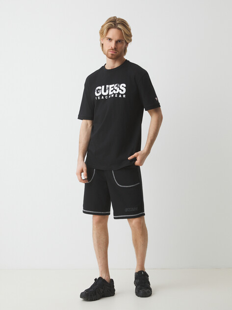 Мужская футболка GUESS SS CN GUESS LOGO TEE, Артикул F5GI11I3Z14, черный | 4660285. Ракурс 2