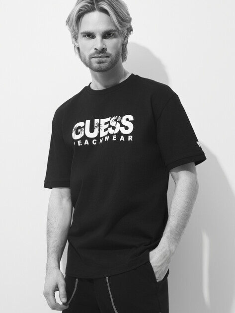 Мужская футболка GUESS SS CN GUESS LOGO TEE, Артикул F5GI11I3Z14, черный | 4660285. Ракурс 5
