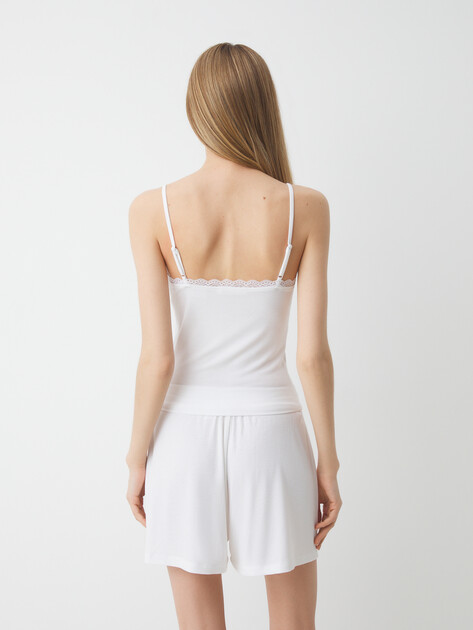 Женский топ GUESS LIA TANK TOP, Артикул O5GP00KCQ72, белый | 4663207. Ракурс 4