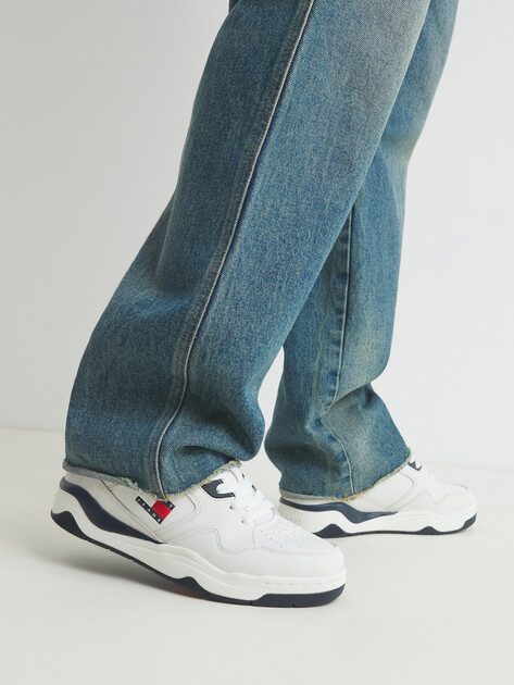 Мужские кеды TOMMY JEANS, Артикул EM0EM01379(K), белый | 4678032. Ракурс 2 Мужские кеды TOMMY JEANS, Артикул EM0EM01379(K), белый | 4678032. Ракурс 2