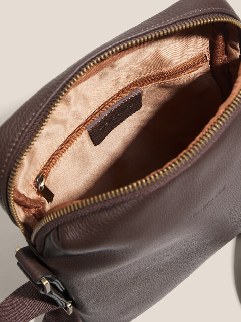 Мужская сумка  TENDANCE, Артикул OU16362, темно-коричневый | 4681109. Ракурс 4