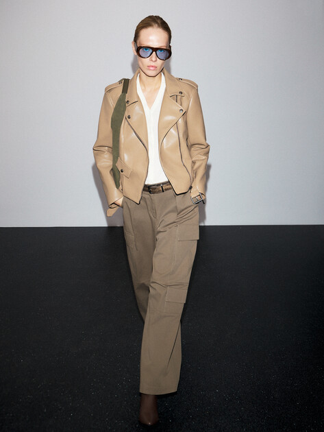 Женская косуха MAISON DAVID, Артикул DEBBY_DR, бежево-коричневый | 4689960. Ракурс 5