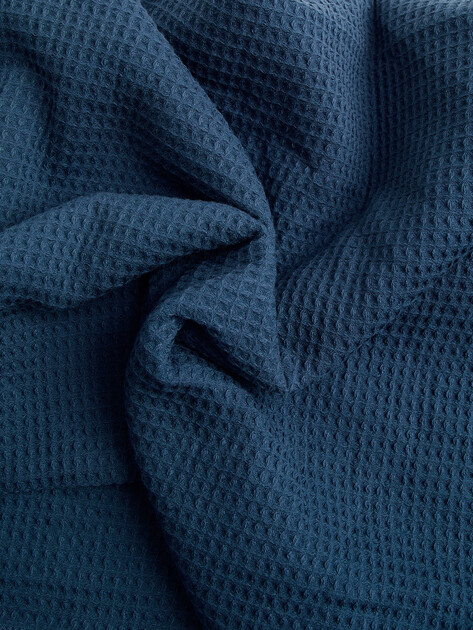 Вафельное банное полотенце 100x150 MAISON DAVID, Артикул Marie ABC 100x150 cm, темно-синий | 4690400. Ракурс 4