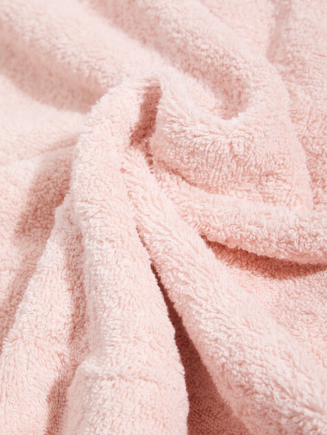 Махровое банное полотенце 100x150 MAISON DAVID, Артикул Charlotte ABC 100x150 cm, светло-розовый | 4692320. Ракурс 4