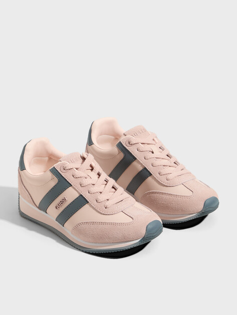Женские кроссовки GUESS SAPHIA, Артикул FLTSAPLEA12, бежево-розовый | 4693532. Ракурс 2