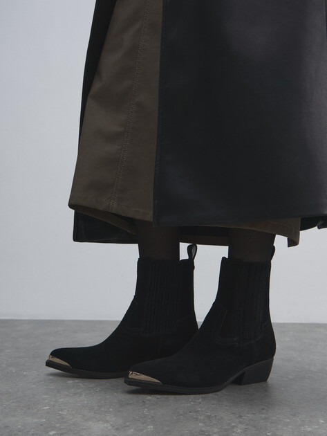 Казаки GUESS LANNA2, Артикул FLTLN2SUE10, черный | 4693771. Ракурс 6 Казаки GUESS LANNA2, Артикул FLTLN2SUE10, черный | 4693771. Ракурс 6