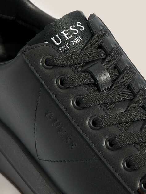 Мужские кеды GUESS ELBA, Артикул FMJLBALEA12, черный | 4693901. Ракурс 5 Мужские кеды GUESS ELBA, Артикул FMJLBALEA12, черный | 4693901. Ракурс 5