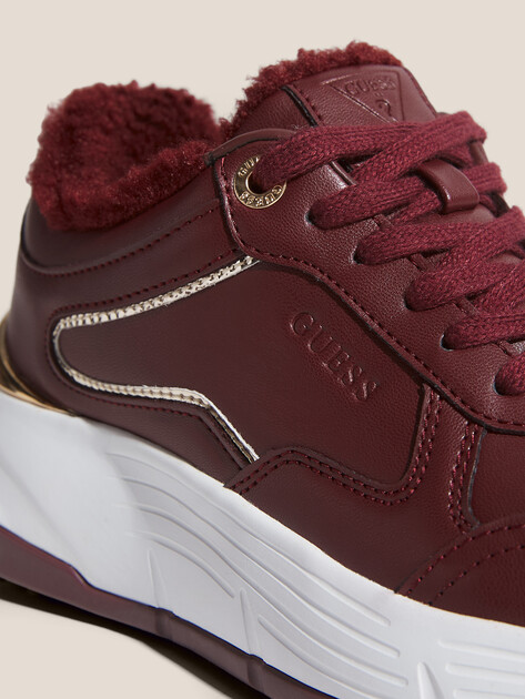 Женские кроссовки GUESS FARREA, Артикул FLFRREELE12, винный | 4696678. Ракурс 3