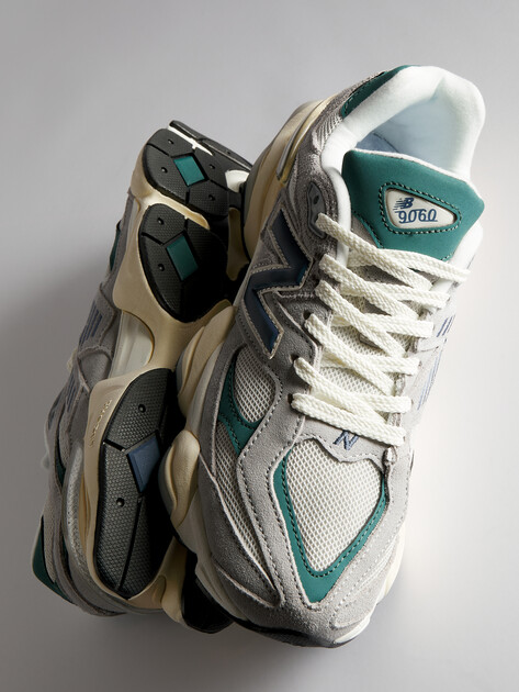 Мужские кроссовки NEW BALANCE 9060, Артикул U9060, светло-серый | 4712172. Ракурс 5
