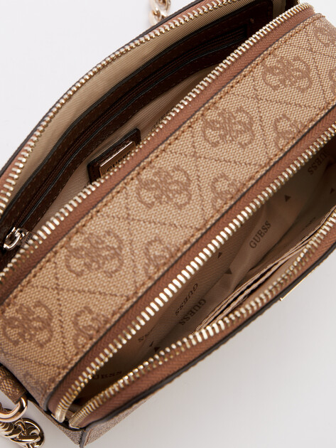 Женская сумка через плечо кросс-боди GUESS NOELLE II CROSSBODY CAMERA, Артикул HWBG9672140, темно-бежевый | 4713060. Ракурс 4 Женская сумка через плечо кросс-боди GUESS NOELLE II CROSSBODY CAMERA, Артикул HWBG9672140, темно-бежевый | 4713060. Ракурс 4