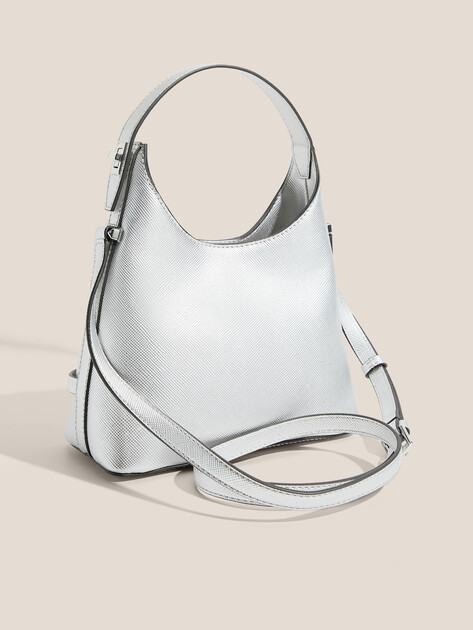 Женская сумка GUESS ROSALBA SMALL HOBO CROSSBODY, Артикул HWMY9657010, серебряный | 4713283. Ракурс 3 Женская сумка GUESS ROSALBA SMALL HOBO CROSSBODY, Артикул HWMY9657010, серебряный | 4713283. Ракурс 3