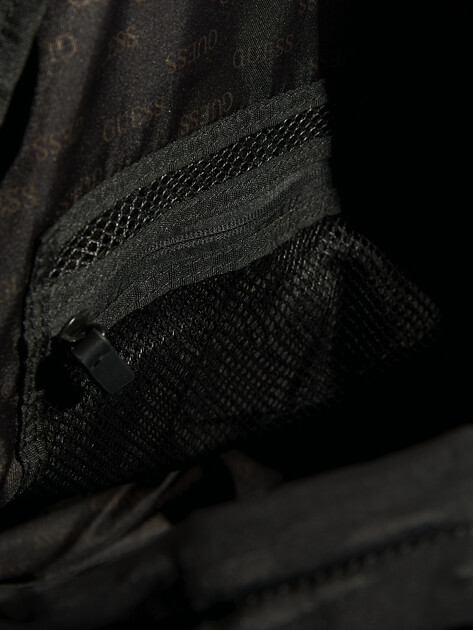 Мужской рюкзак GUESS ASTI ROUNDED BACKPACK, Артикул HMASNCP5375, черный | 4713625. Ракурс 4 Мужской рюкзак GUESS ASTI ROUNDED BACKPACK, Артикул HMASNCP5375, черный | 4713625. Ракурс 4