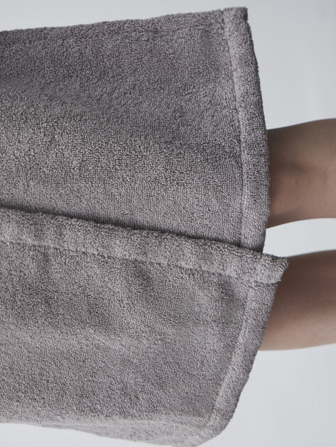 Женский махровый халат MAISON DAVID, Артикул Charlotte ABC, коричневато-серый | 4716858. Ракурс 3