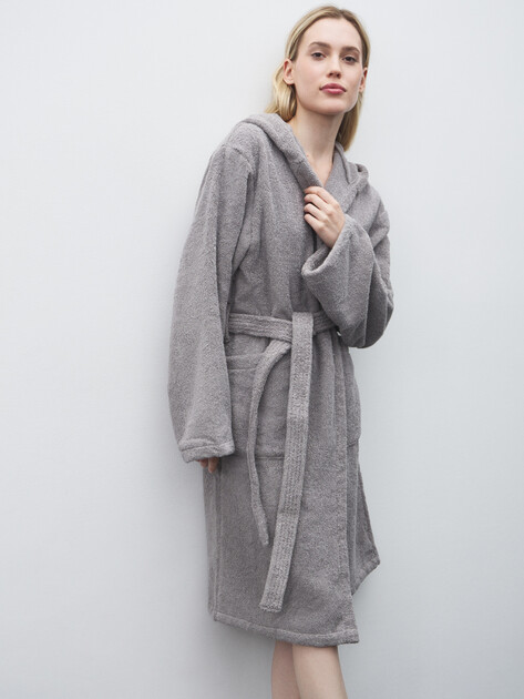 Женский махровый халат MAISON DAVID, Артикул Charlotte ABC, коричневато-серый | 4716858. Ракурс 5