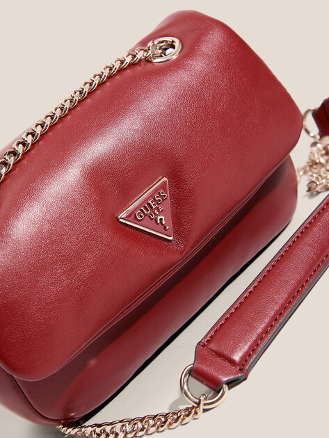 Кросс-боди GUESS SUNETRA MINI CNVRTBL XBDY FLAP, Артикул HWNG7534780, вишневый | 4719597. Ракурс 2