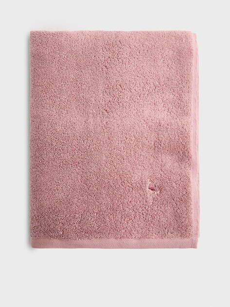 Махровое банное полотенце 100x180 MAISON DAVID, Артикул Louis ABC 100x180 cm, серо-розовый | 4720376. Ракурс 4