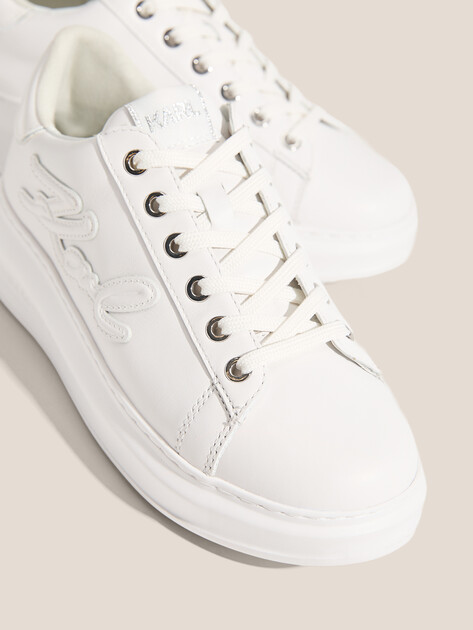 Женские кеды KARL LAGERFELD KAPRI Signia Emboss Lo Lace, Артикул KL62511A, белый | 4721002. Ракурс 3