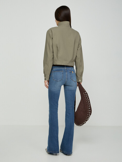 Женская куртка GUESS YASMINE CROP POCKETS JACKET, Артикул W5GL17WGW50, серо-зеленый | 4727795. Ракурс 4