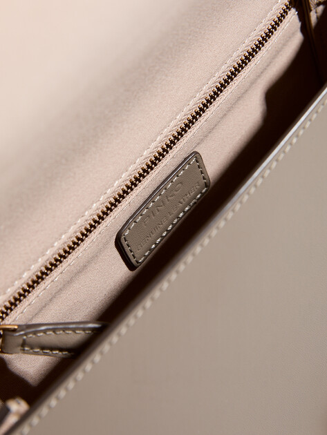 Женская сумка PINKO LOVE ONE TOP HANDLE CLASSIC, Артикул 100066, коричнево-серый | 4740577. Ракурс 4 Женская сумка PINKO LOVE ONE TOP HANDLE CLASSIC, Артикул 100066, коричнево-серый | 4740577. Ракурс 4