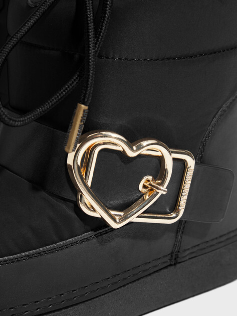 Женские дутики LOVE MOSCHINO SKI BOOT, Артикул JA24432G FW25, черный | 4767583. Ракурс 3