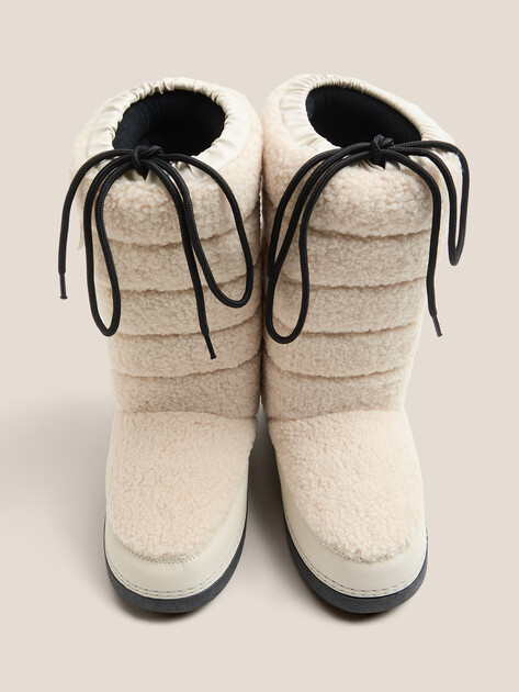 Женские угги LOVE MOSCHINO SKI BOOT, Артикул JA24452G, молочно-белый | 4767807. Ракурс 4