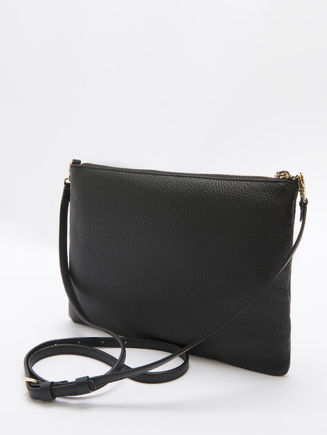 Кросс-боди COCCINELLE MINI BAG GRAINED LEATHER, Артикул E5 MMA 55 F4 01, черный | 4777052. Ракурс 4