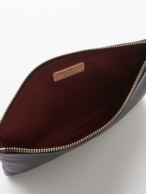 Кросс-боди COCCINELLE MINI BAG GRAINED LEATHER, Артикул E5 MMA 55 F4 01, черный | 4777052. Ракурс 5