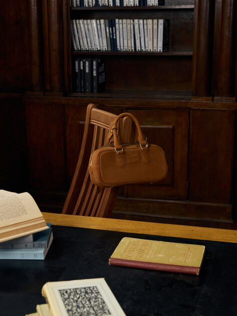 Женская сумка MAISON DAVID, Артикул JADE, коричнево-оранжевый | 4792473. Ракурс 5 Женская сумка MAISON DAVID, Артикул JADE, коричнево-оранжевый | 4792473. Ракурс 5