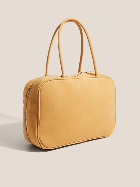 Женская сумка CALZETTI, Артикул AGATA, горчичный | 4792851. Ракурс 3 Женская сумка CALZETTI, Артикул AGATA, горчичный | 4792851. Ракурс 3
