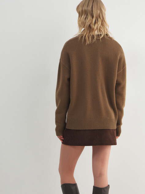 Женский кардиган с накладными карманами MAISON DAVID, Артикул FL5889, серо-коричневый | 4794223. Ракурс 4