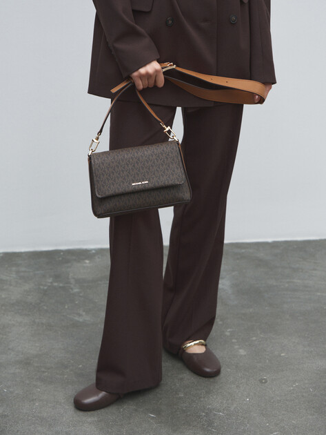 Кросс-боди MICHAEL KORS SM MESSENGER, Артикул 30T5G8ZM1B(K), темно-коричневый | 4795498. Ракурс 5