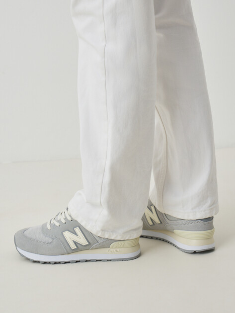 Кроссовки NEW BALANCE 574, Артикул U574, светло-серый | 4795656. Ракурс 2 Кроссовки NEW BALANCE 574, Артикул U574, светло-серый | 4795656. Ракурс 2