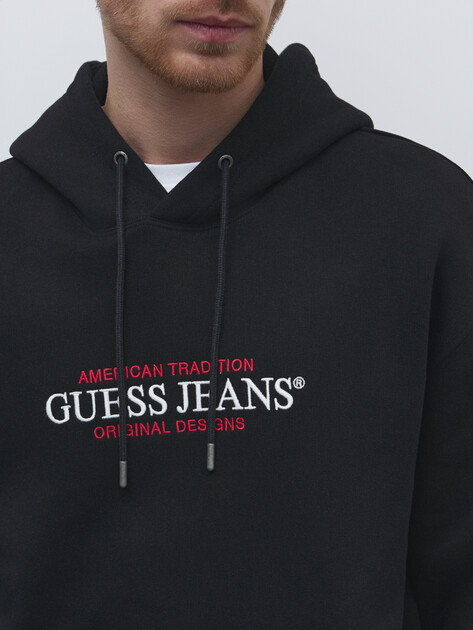 Мужское худи GUESS JEANS GJ HOOD REG AMERICA TRAD SWEAT, Артикул M4YQ23K9V31, черный | 4802183. Ракурс 3