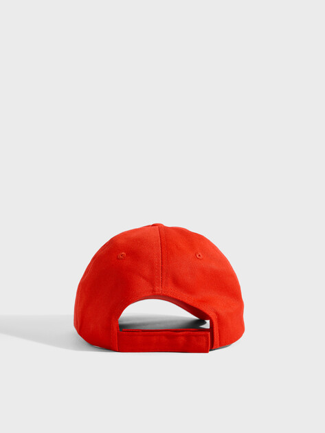 Бейсболка PUMA ESS NO.1 LOGO BB Cap, Артикул 025999, красный | 4802334. Ракурс 4 Бейсболка PUMA ESS NO.1 LOGO BB Cap, Артикул 025999, красный | 4802334. Ракурс 4