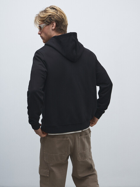 Мужская толстовка GUESS BASIC HOODIE ZIP SWEATSHIRT, Артикул M5YQ48KCN01, черный | 4803345. Ракурс 4