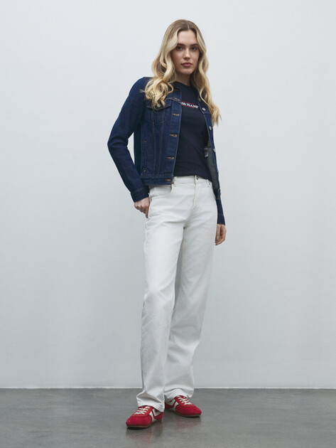 Женская футболка GUESS JEANS GJ SS CN SLIM AMERICAN TR TEE, Артикул W4YI03J1314, темно-синий | 4803691. Ракурс 2 Женская футболка GUESS JEANS GJ SS CN SLIM AMERICAN TR TEE, Артикул W4YI03J1314, темно-синий | 4803691. Ракурс 2