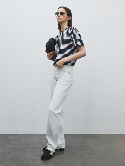 Женская футболка GUESS SS SARA STRIPED TOP, Артикул W5YP02KCXL2, темно-синий | 4804100. Ракурс 2 Женская футболка GUESS SS SARA STRIPED TOP, Артикул W5YP02KCXL2, темно-синий | 4804100. Ракурс 2