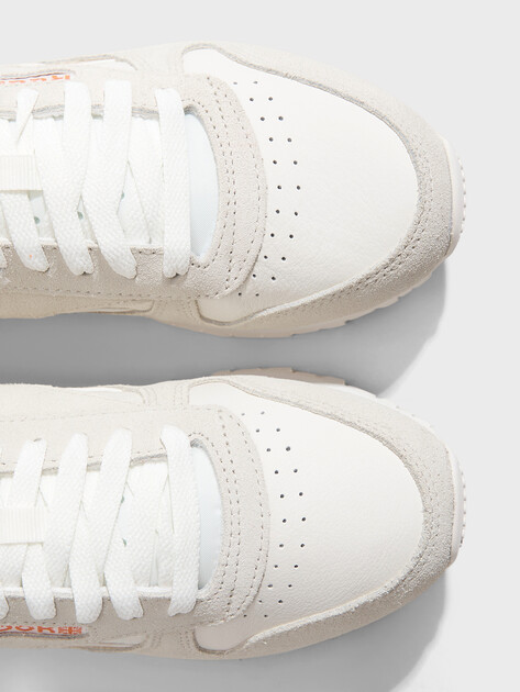 Женские кроссовки REEBOK CLASSIC LEATHER, Артикул CLASSIC LEATHER, молочно-бежевый | 4805675. Ракурс 3