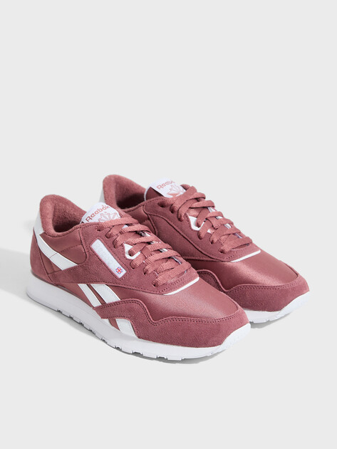 Женские кроссовки REEBOK CLASSIC NYLON, Артикул CLASSIC NYLON, коричнево-бордовый | 4805731. Ракурс 2