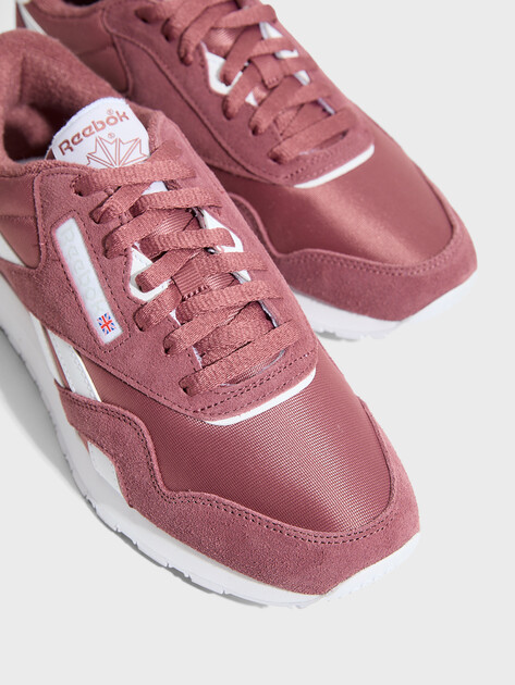 Женские кроссовки REEBOK CLASSIC NYLON, Артикул CLASSIC NYLON, коричнево-бордовый | 4805731. Ракурс 3