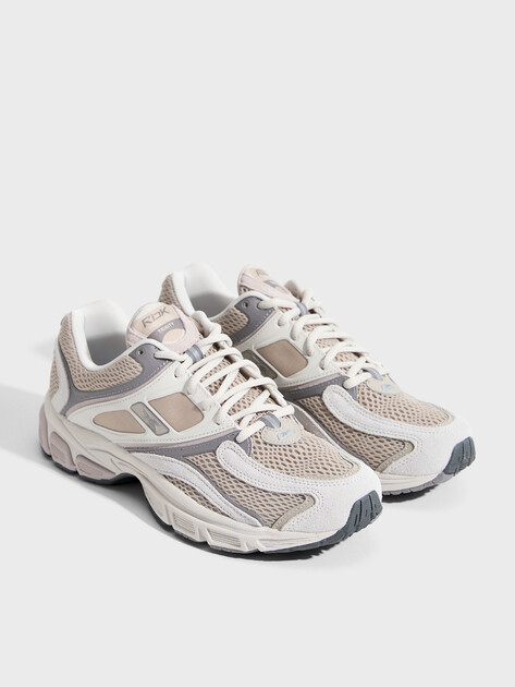 Кроссовки REEBOK PREMIER TRINITY KFS, Артикул PREMIER TRINITY KFS, бежево-серый | 4807270. Ракурс 2
