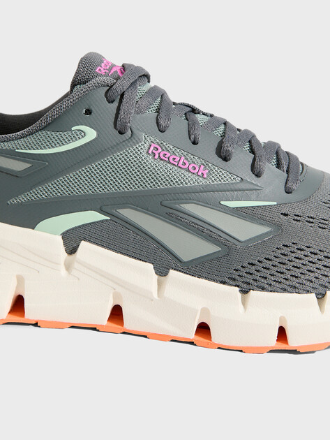 Женские кроссовки REEBOK ZIG DYNAMICA 6, Артикул ZIG DYNAMICA 6, темно-серый | 4807654. Ракурс 3 Женские кроссовки REEBOK ZIG DYNAMICA 6, Артикул ZIG DYNAMICA 6, темно-серый | 4807654. Ракурс 3